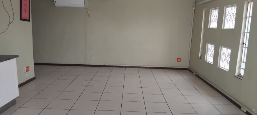 To Let 1 Bedroom Property for Rent in Brixton Gauteng