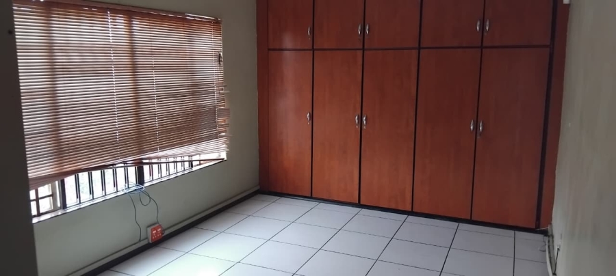 To Let 1 Bedroom Property for Rent in Brixton Gauteng