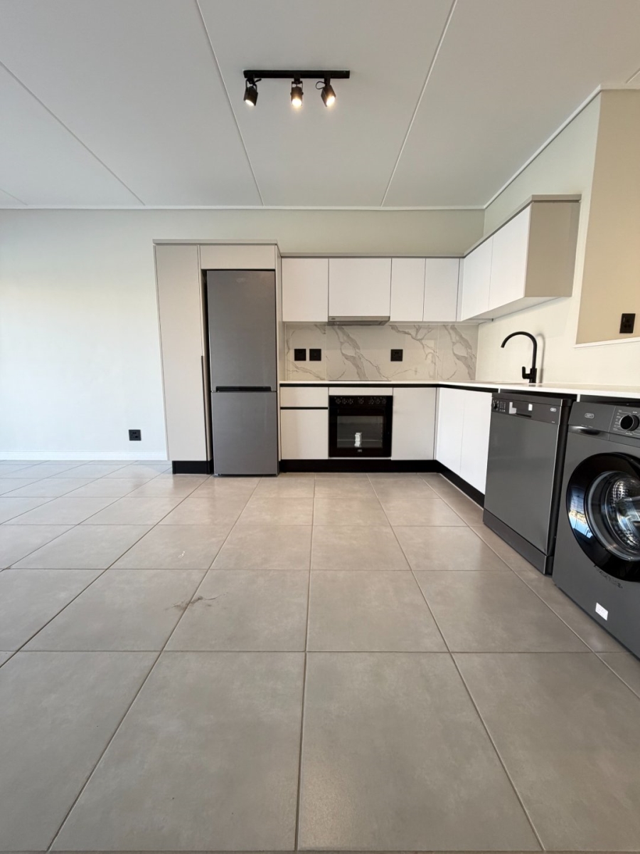 To Let 1 Bedroom Property for Rent in Waterfall Gauteng