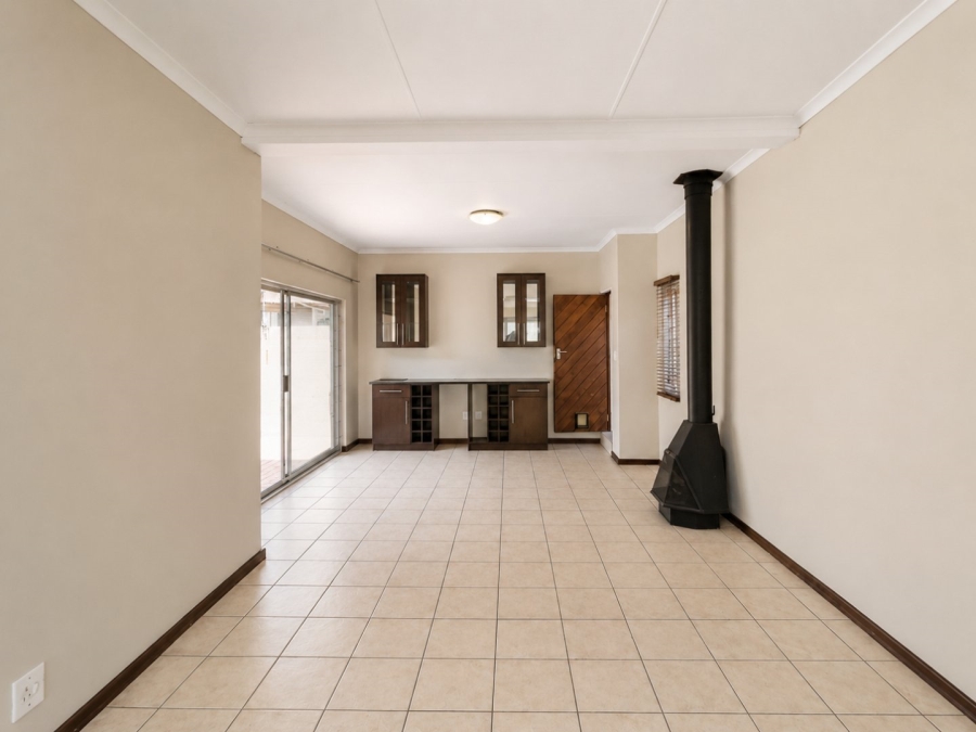 3 Bedroom Property for Sale in Isandovale Gauteng