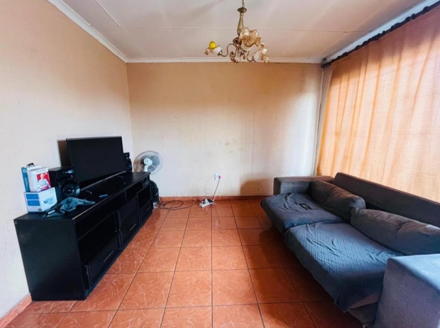 9 Bedroom Property for Sale in Vosloorus Ext 14 Gauteng