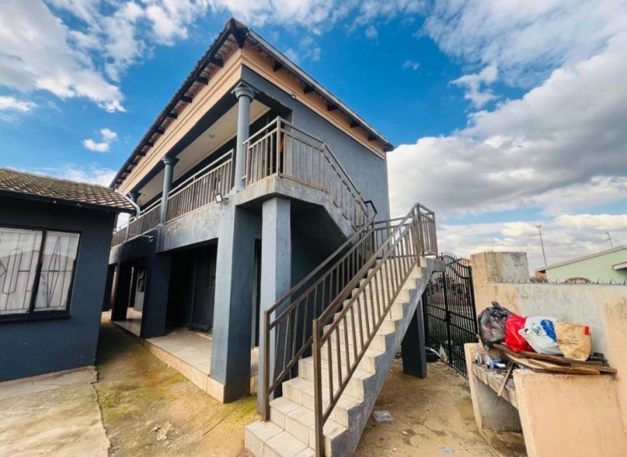 9 Bedroom Property for Sale in Vosloorus Ext 14 Gauteng