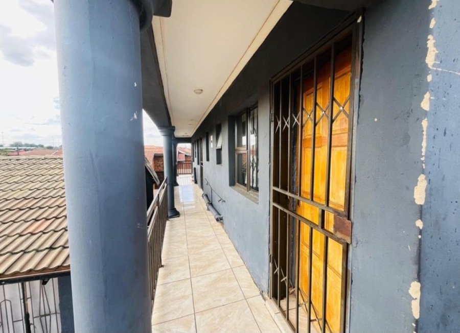 9 Bedroom Property for Sale in Vosloorus Ext 14 Gauteng