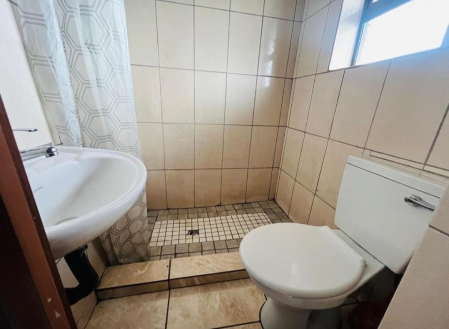 9 Bedroom Property for Sale in Vosloorus Ext 14 Gauteng