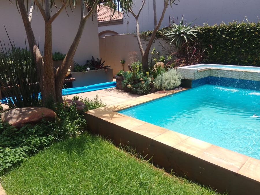 3 Bedroom Property for Sale in Silverwoods Country Estate Gauteng