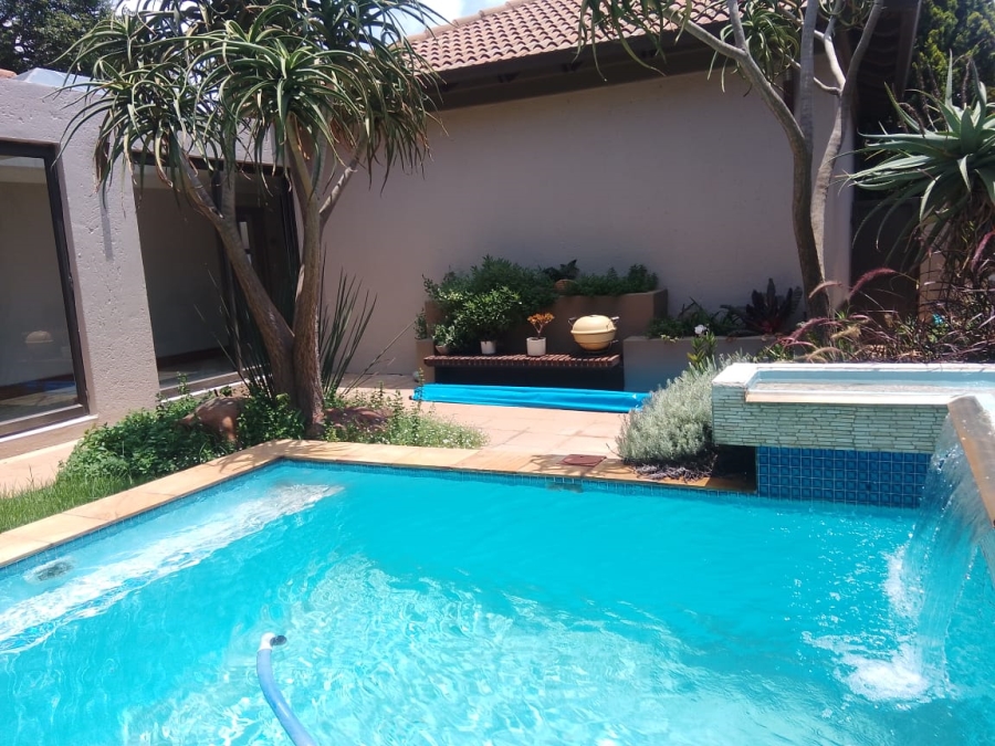3 Bedroom Property for Sale in Silverwoods Country Estate Gauteng