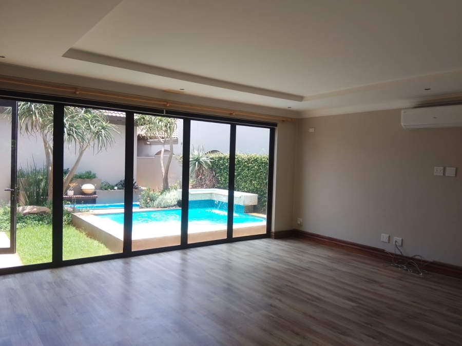 3 Bedroom Property for Sale in Silverwoods Country Estate Gauteng