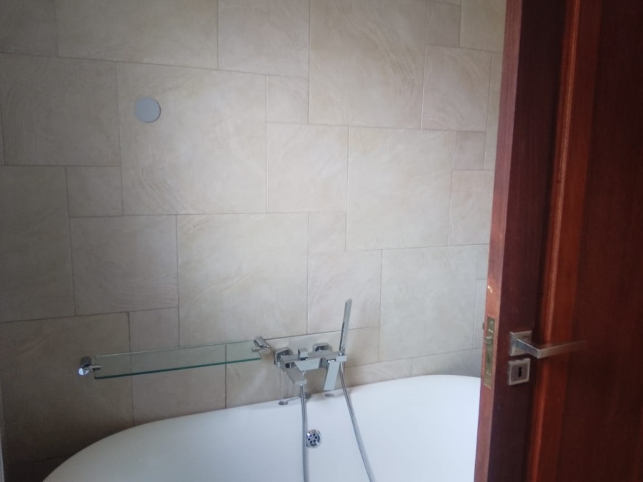 3 Bedroom Property for Sale in Silverwoods Country Estate Gauteng