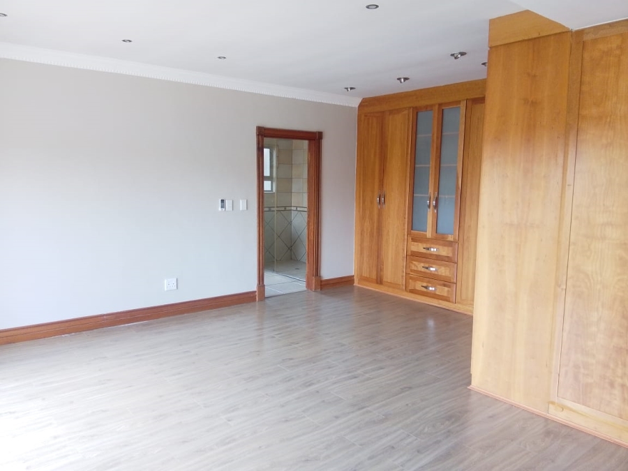 3 Bedroom Property for Sale in Silverwoods Country Estate Gauteng