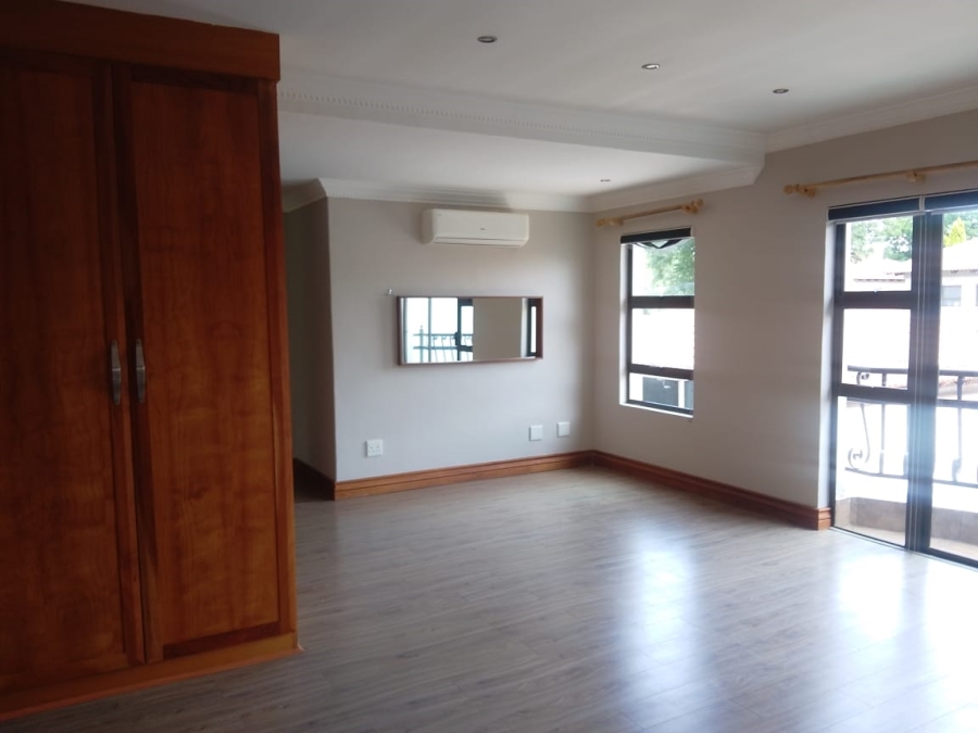 3 Bedroom Property for Sale in Silverwoods Country Estate Gauteng