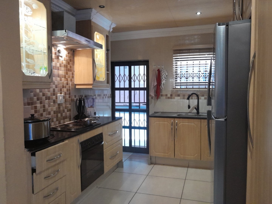 5 Bedroom Property for Sale in Spruit View Gauteng
