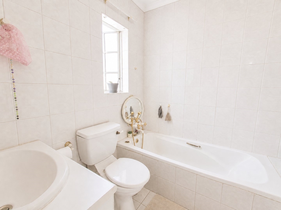 2 Bedroom Property for Sale in Eden Glen Gauteng