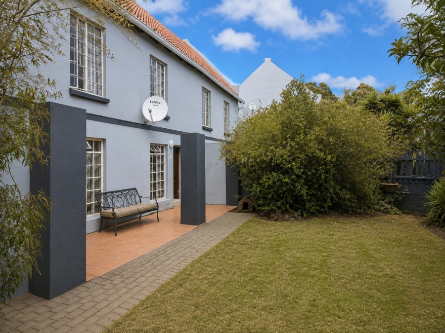 2 Bedroom Property for Sale in Eden Glen Gauteng