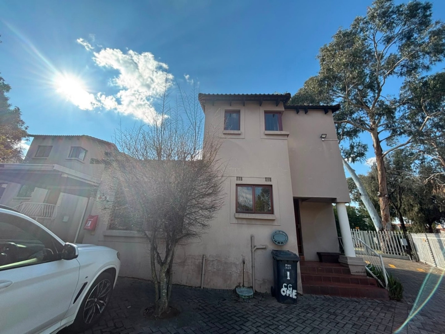 3 Bedroom Property for Sale in North Riding AH Gauteng