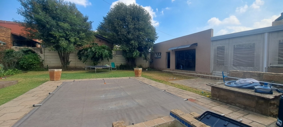 3 Bedroom Property for Sale in Illiondale Gauteng