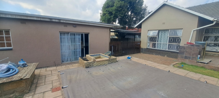 3 Bedroom Property for Sale in Illiondale Gauteng