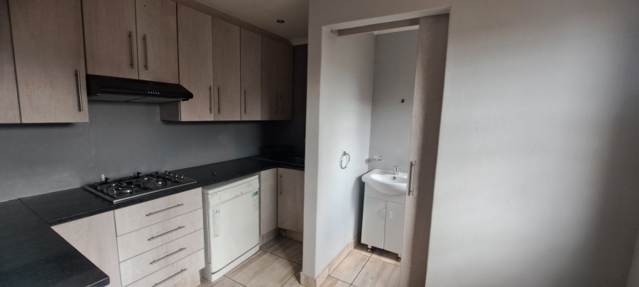 3 Bedroom Property for Sale in Illiondale Gauteng