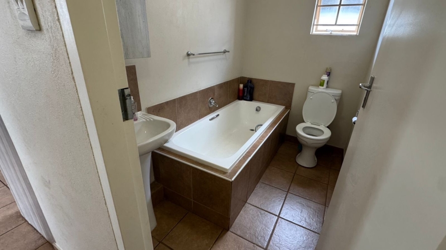 3 Bedroom Property for Sale in Sky City Gauteng