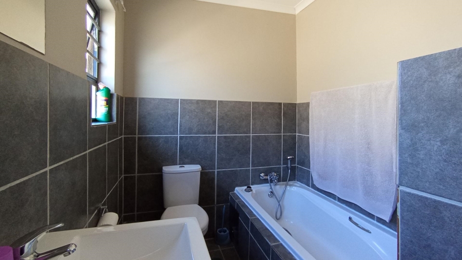 3 Bedroom Property for Sale in Sagewood Gauteng