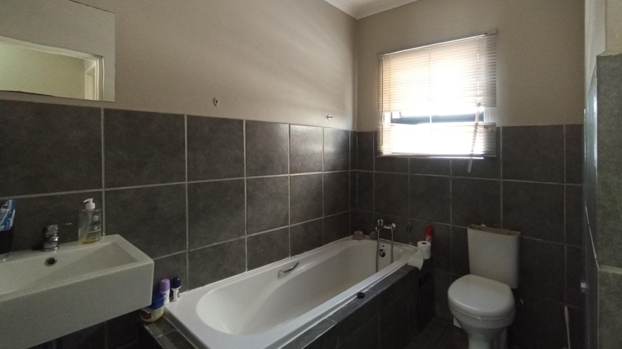 3 Bedroom Property for Sale in Sagewood Gauteng