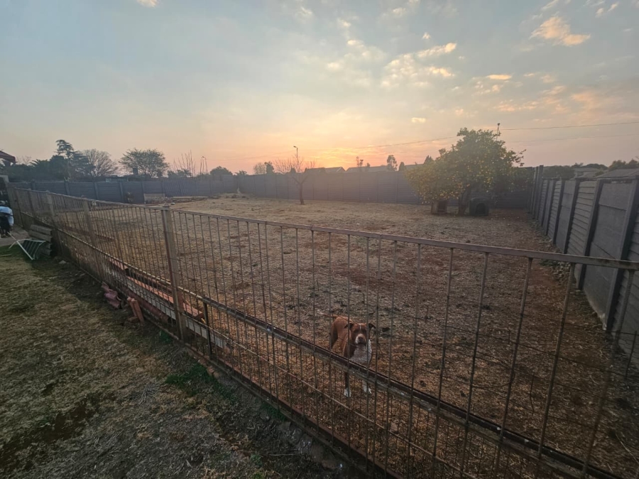 3 Bedroom Property for Sale in Heuweloord Gauteng