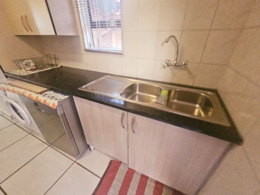 3 Bedroom Property for Sale in Heuweloord Gauteng