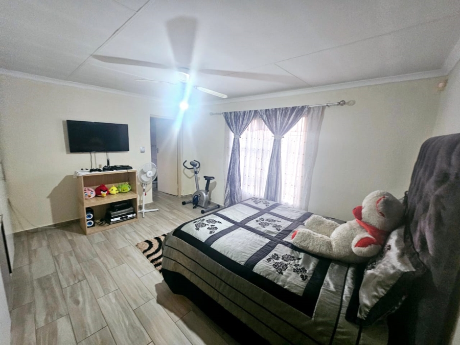 3 Bedroom Property for Sale in Heuweloord Gauteng