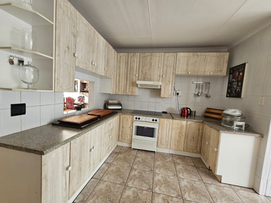3 Bedroom Property for Sale in Visagie Park Gauteng