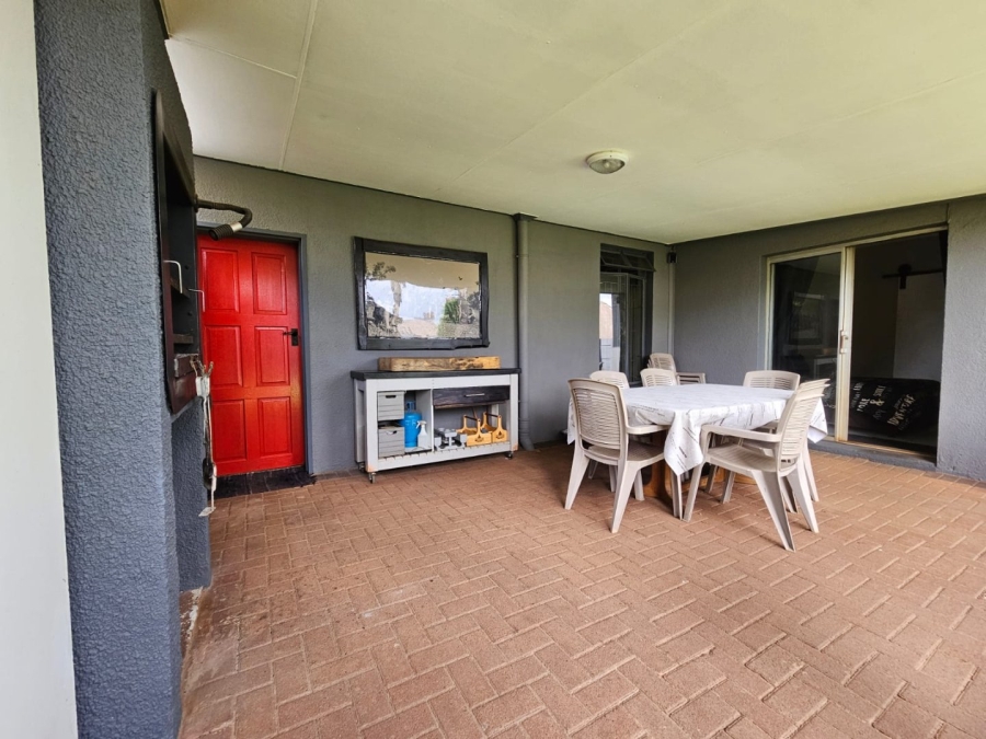 3 Bedroom Property for Sale in Visagie Park Gauteng