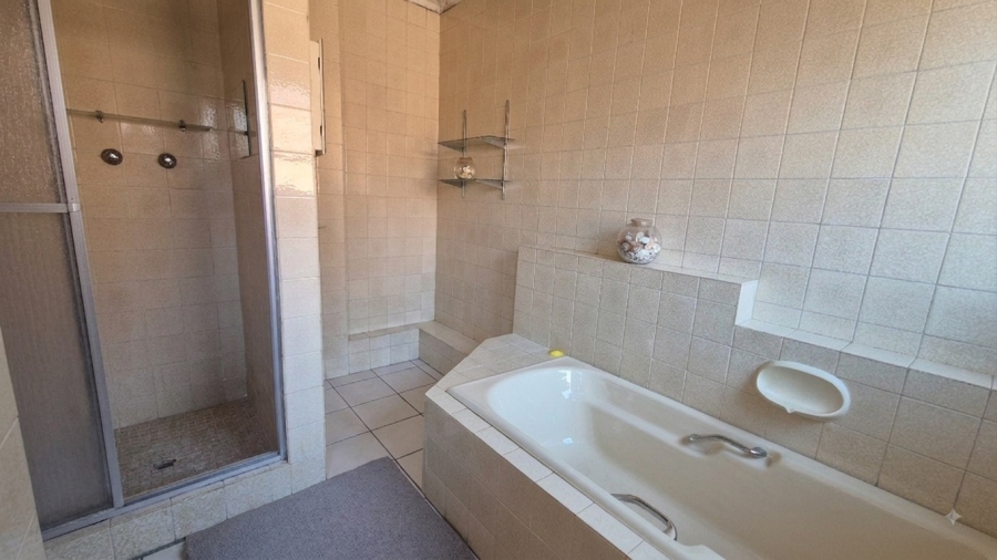 3 Bedroom Property for Sale in Vanderbijlpark Sw 2 Gauteng