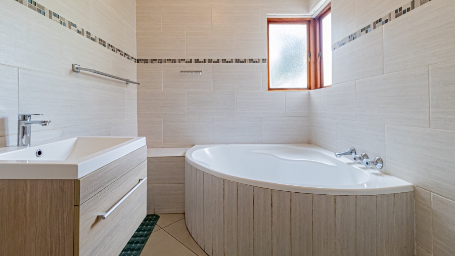 3 Bedroom Property for Sale in Winchester Hills Gauteng