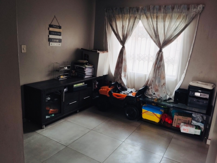 To Let 3 Bedroom Property for Rent in Chantelle Gauteng