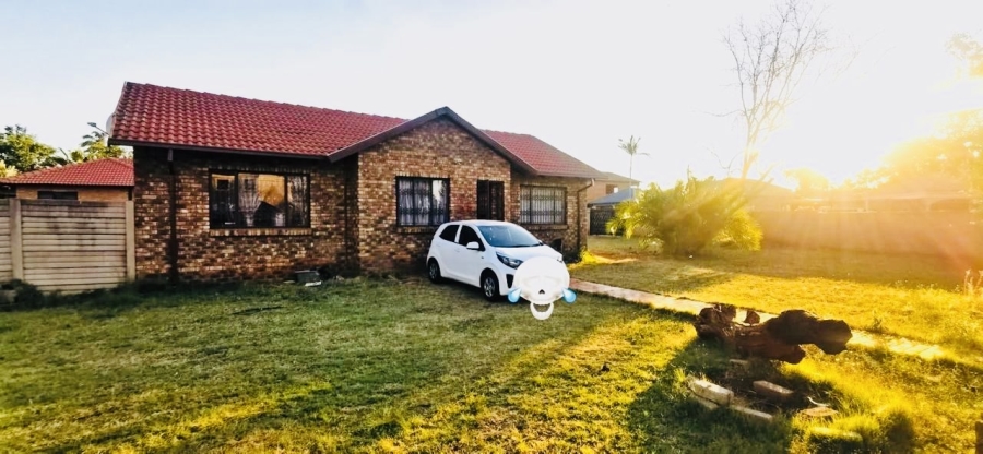 To Let 3 Bedroom Property for Rent in Chantelle Gauteng