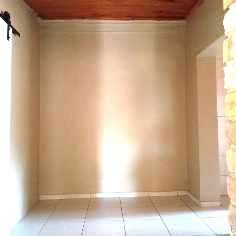 To Let 1 Bedroom Property for Rent in Birchleigh Gauteng