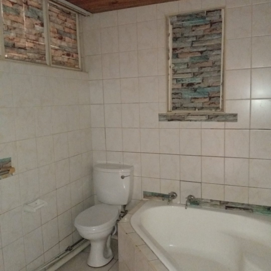 To Let 1 Bedroom Property for Rent in Birchleigh Gauteng