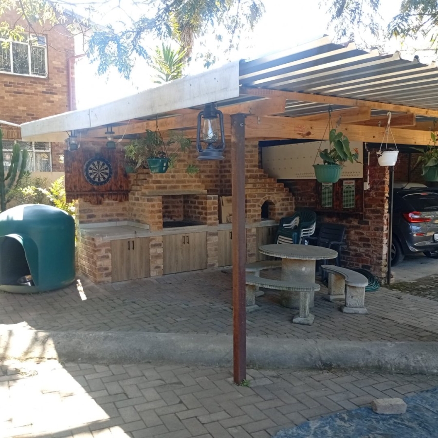 To Let 1 Bedroom Property for Rent in Birchleigh Gauteng