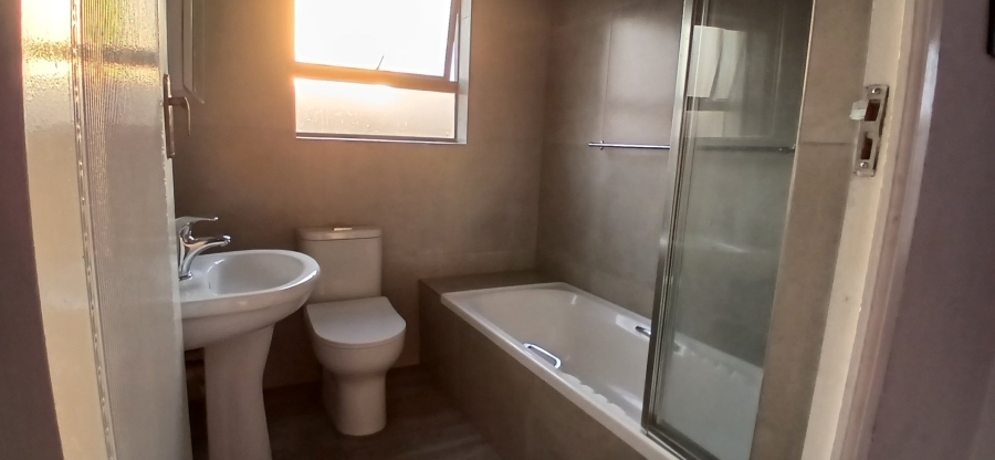 To Let 2 Bedroom Property for Rent in Heuweloord Gauteng