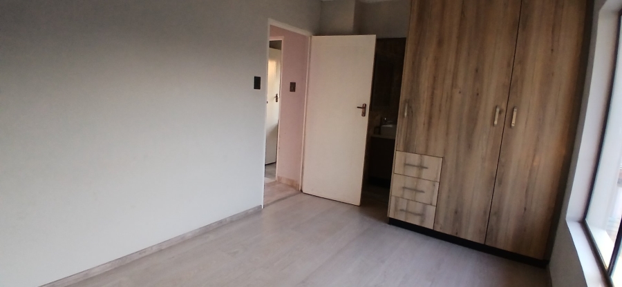 To Let 2 Bedroom Property for Rent in Heuweloord Gauteng