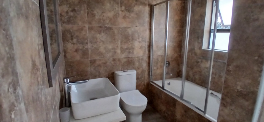 To Let 2 Bedroom Property for Rent in Heuweloord Gauteng