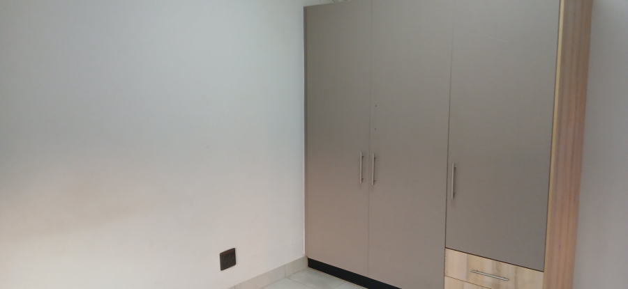 To Let 2 Bedroom Property for Rent in Heuweloord Gauteng