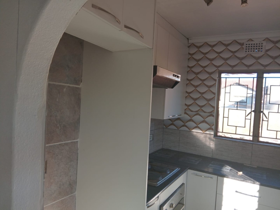  Bedroom Property for Sale in Spruit View Gauteng