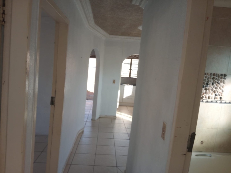  Bedroom Property for Sale in Spruit View Gauteng