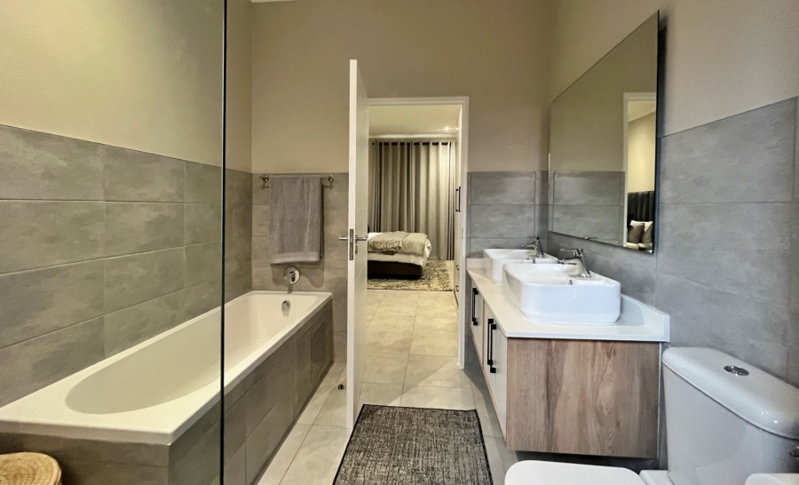 3 Bedroom Property for Sale in Olympus AH Gauteng