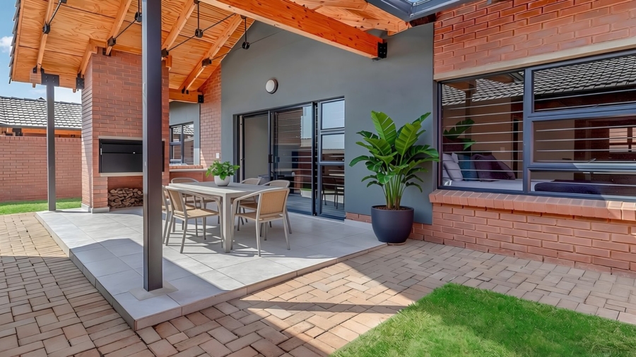 3 Bedroom Property for Sale in Olympus AH Gauteng