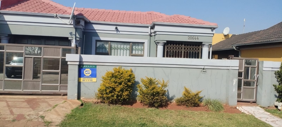 4 Bedroom Property for Sale in Vosloorus Gauteng