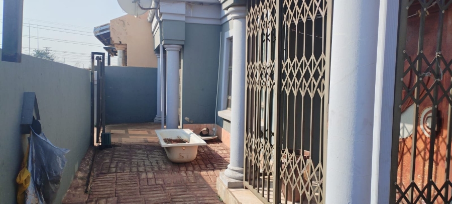 4 Bedroom Property for Sale in Vosloorus Gauteng