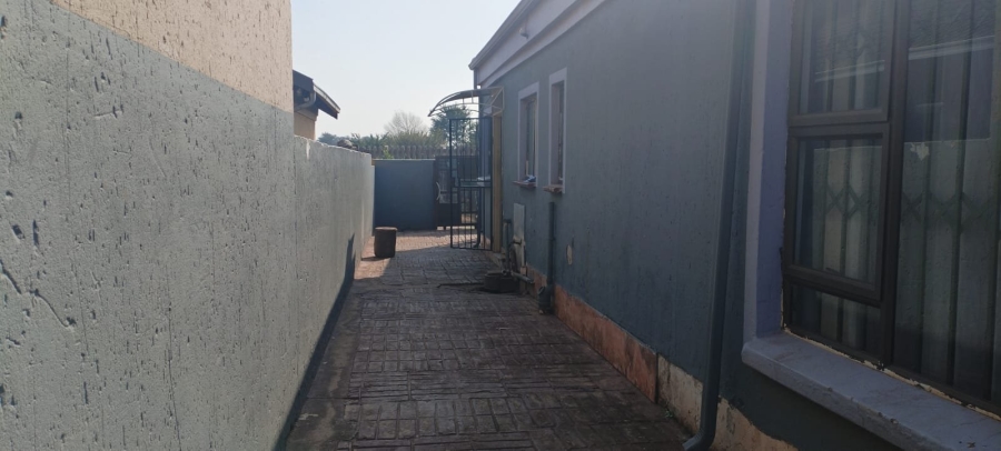 4 Bedroom Property for Sale in Vosloorus Gauteng