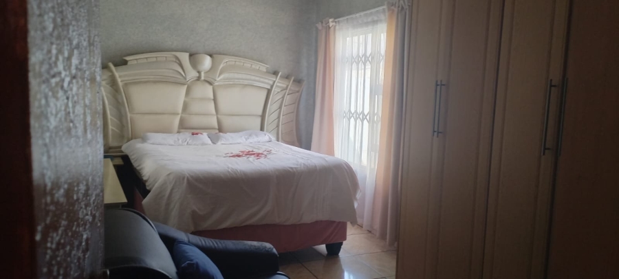 4 Bedroom Property for Sale in Vosloorus Gauteng