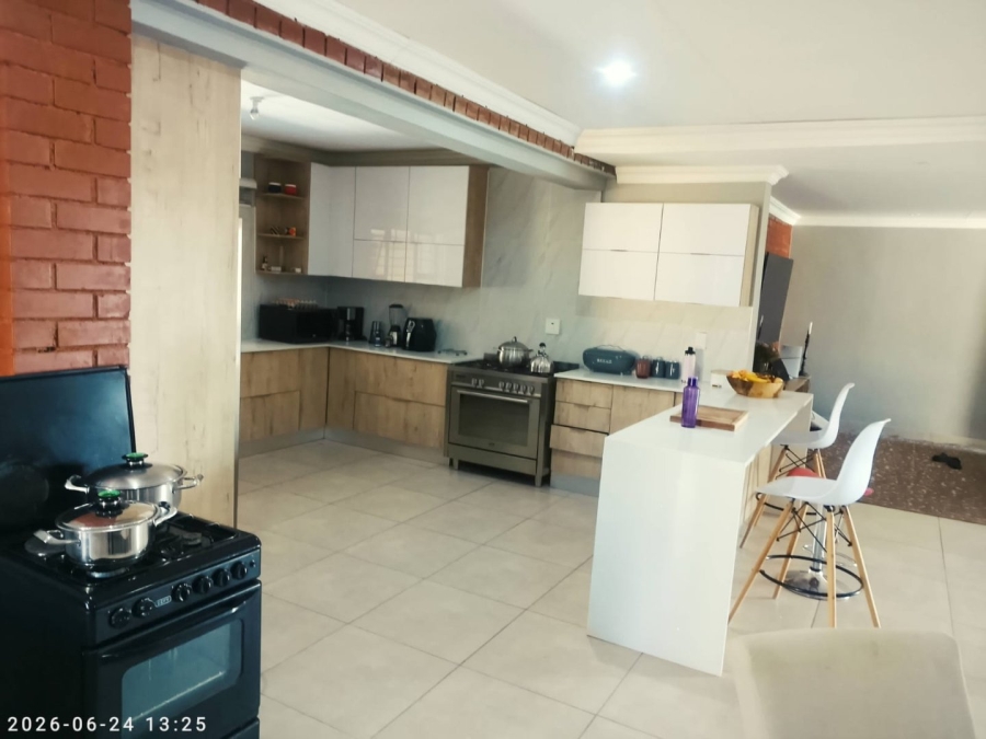 1 Bedroom Property for Sale in Heuweloord Gauteng