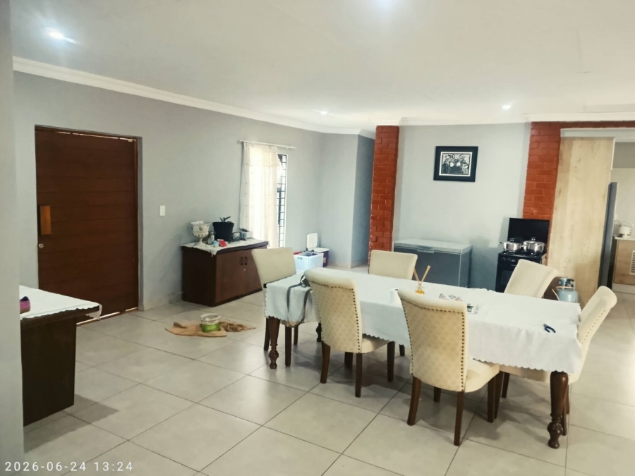 1 Bedroom Property for Sale in Heuweloord Gauteng